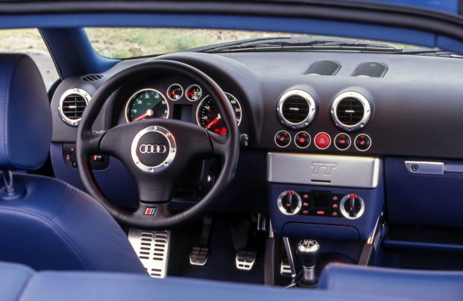 Торпедо Audi TT Coupe (8N) 1998 года  (NA) (фото 3 из 4)